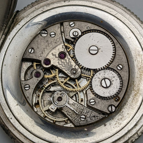 Antique works well (time cannot be adjusted) taban engraving case pocket watch